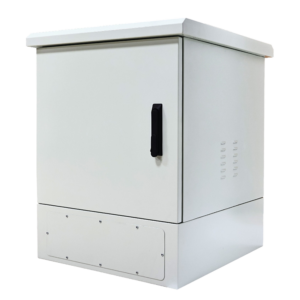 Capacidade de 9U para padrões de 19 polegadas. - RACK-9U-650-500KG-OUTDOOR